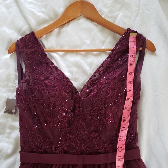 Burgundy Chiffon Beaded Slit Leg V-Neck Gown Dress - Picture 14 of 16